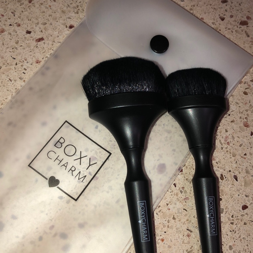 Boxy Charm Brush Set